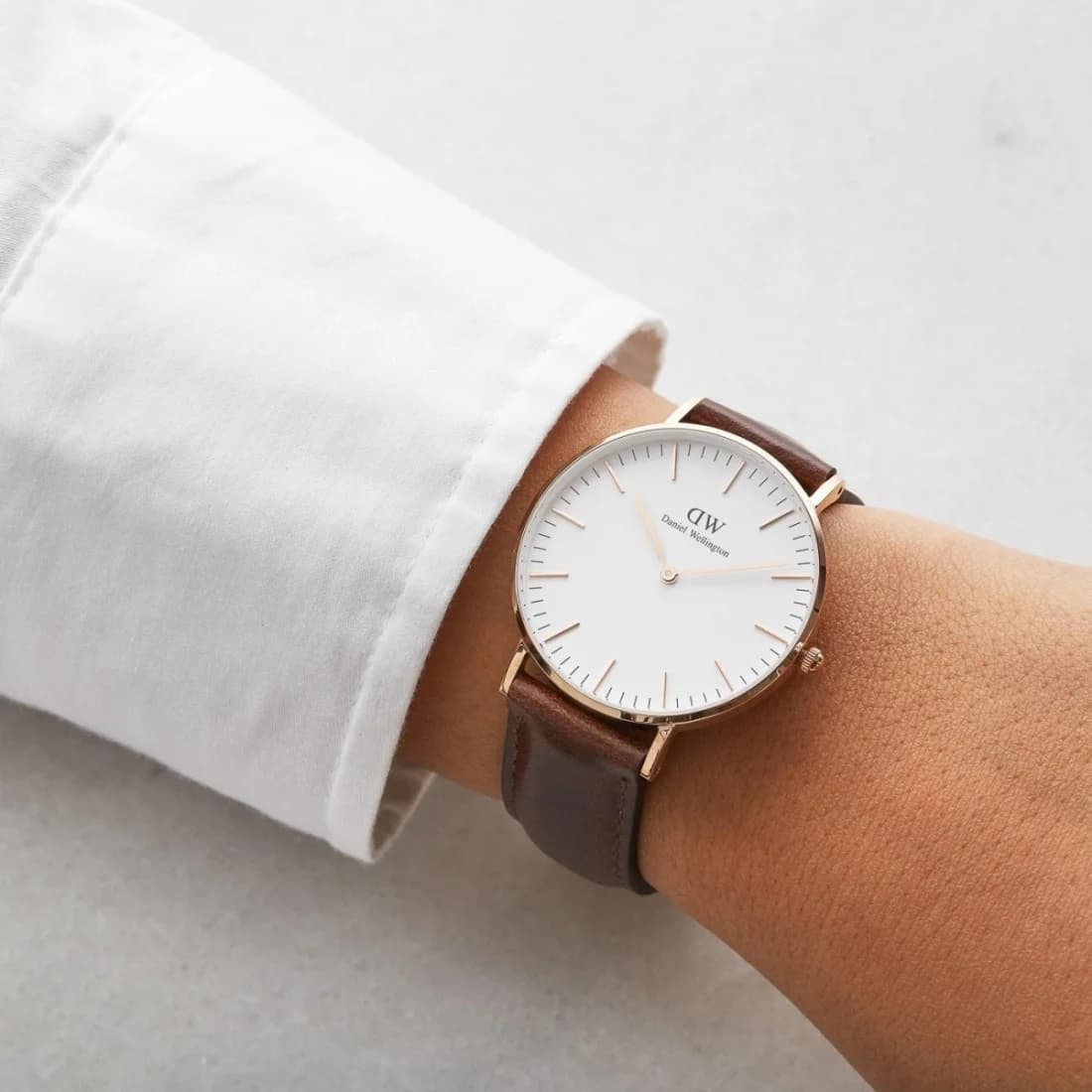 Montre Daniel Wellington Classic Bristol DW00100039 cuir marron 36mm vue 5