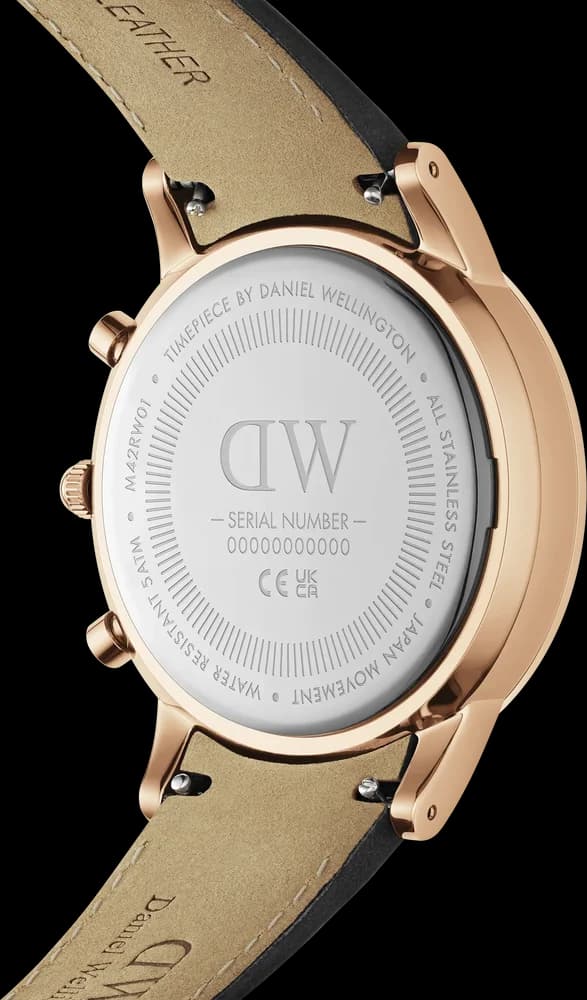 Daniel Wellington DW00100646 côté fond de boîtier or rose