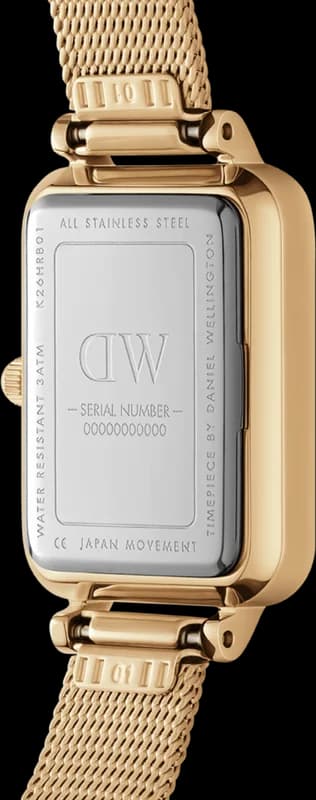 Gros plan sur le cadran vert de la Daniel Wellington DW00100561