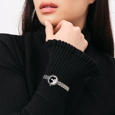 Montre Daniel Wellington DW00100719 femme détail bracelet acier