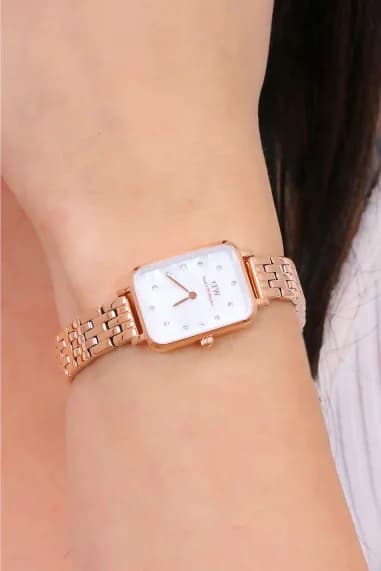 Montre Daniel Wellington DW00100620 femme verso boîtier or rose