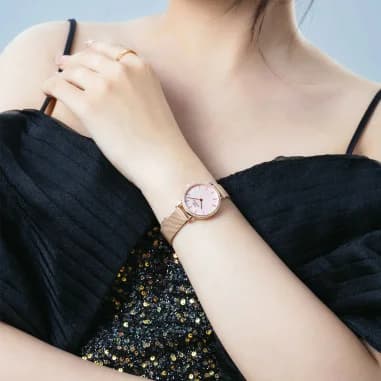 Montre Femme Daniel Wellington Petite Lumine Bezel Melrose DW00100663 cadran rose nacre vue 5
