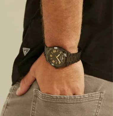 Montre Guess GW0265G4 homme détail bracelet acier