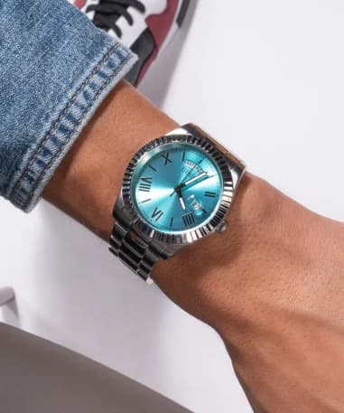 Montre Guess GW0265G11 homme détail bracelet acier