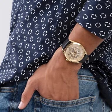 Guess Tailor GW0389G2 Gold Multifunction Dial Men's Watch vue 6