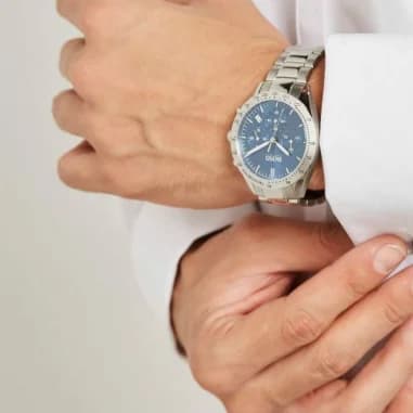 Montre Hugo Boss 1513582 homme détail bracelet acier