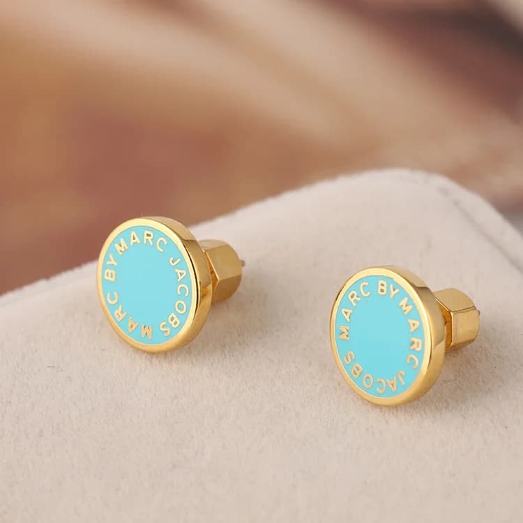 Gros plan sur le cadran de la Marc Jacobs 106672