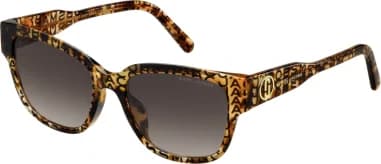 Gros plan sur le cadran de la Marc Jacobs MARC 734/F/S H7P/HA