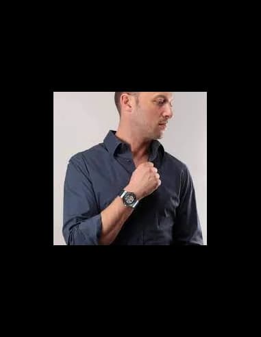 Montre Maserati R8821108028 homme détail bracelet silicone