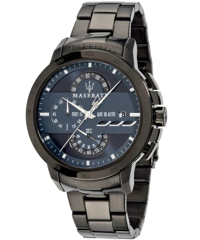 Gros plan sur le cadran bleu de la Maserati R8873619001