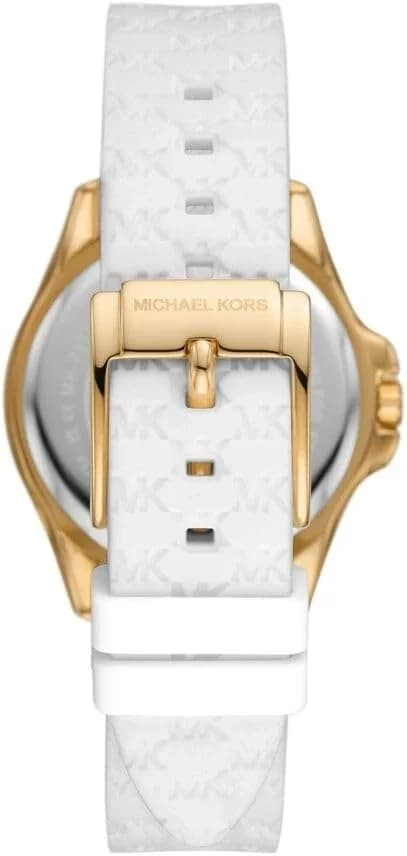 Gros plan sur le cadran blanc de la Michael Kors MK7372