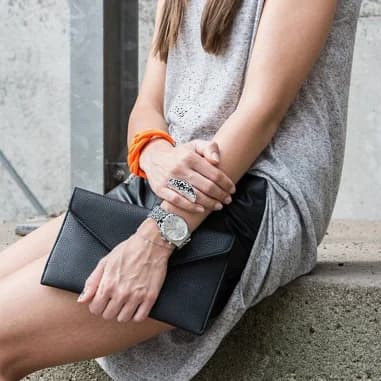 Montre Michael Kors MK5555 femme détail bracelet acier