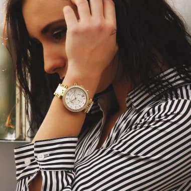 Michael Kors MK6119 Two-Tone Gold and Steel Watch with Crystals vue 6