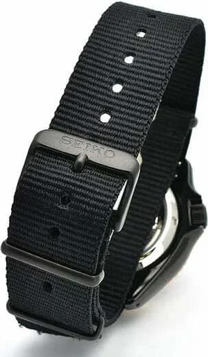 Montre Seiko SBSA098 homme détail cadran bleu