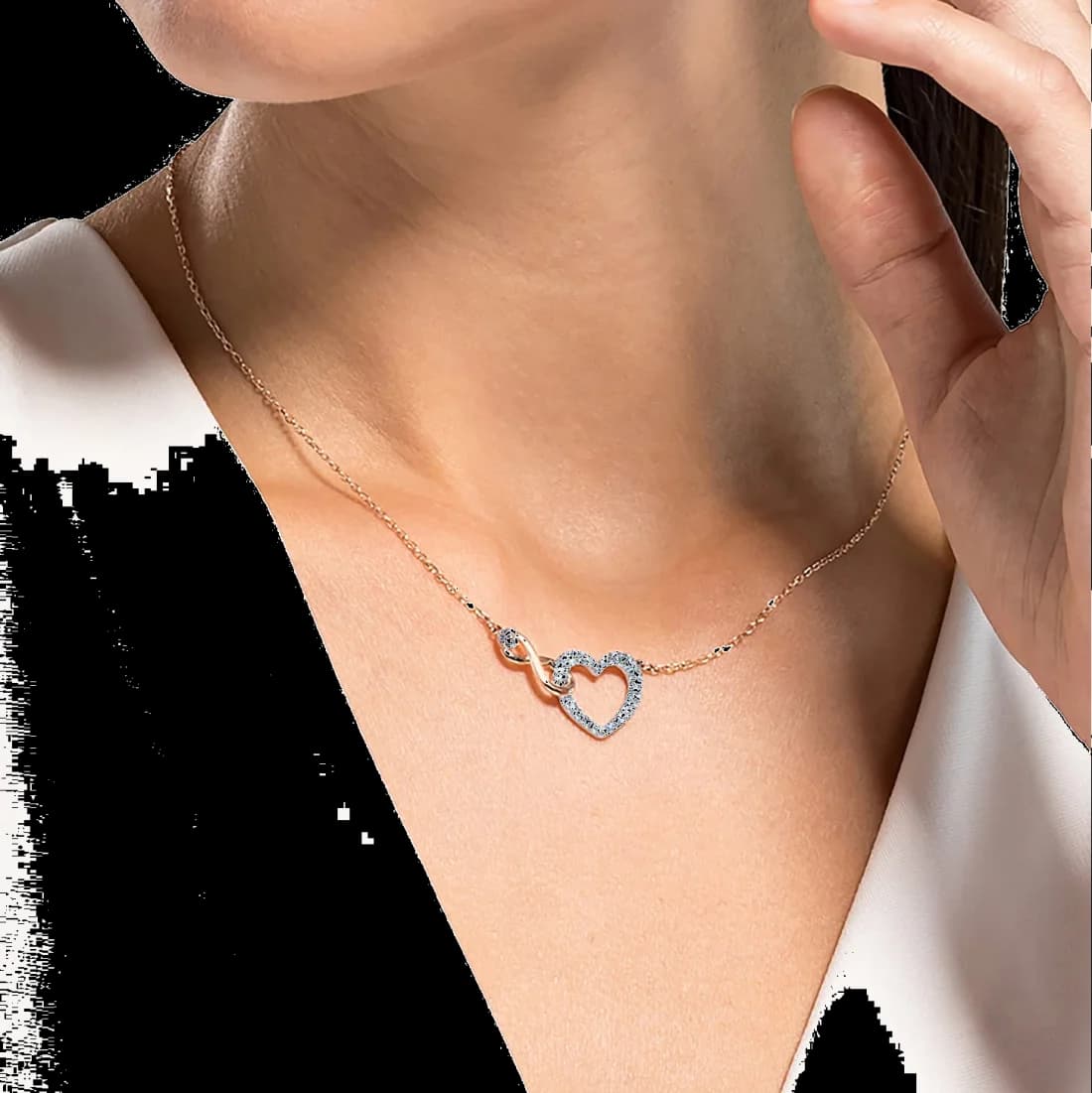 Collier Swarovski Infinity en métal plaqué or rose incrusté de cristaux vue 5