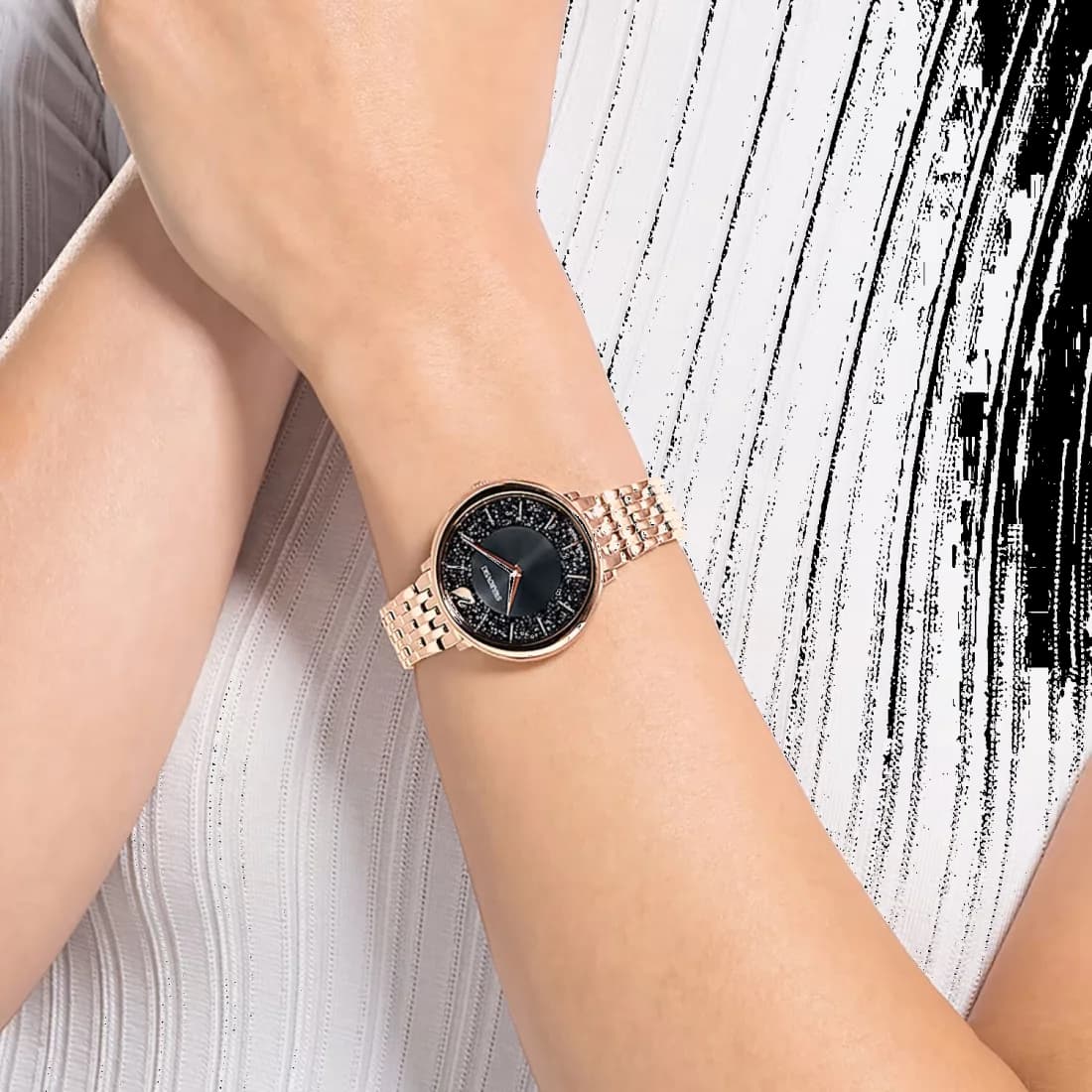 Swarovski Crystalline 5544587 Rose Gold Stainless Steel Women's Watch vue 5