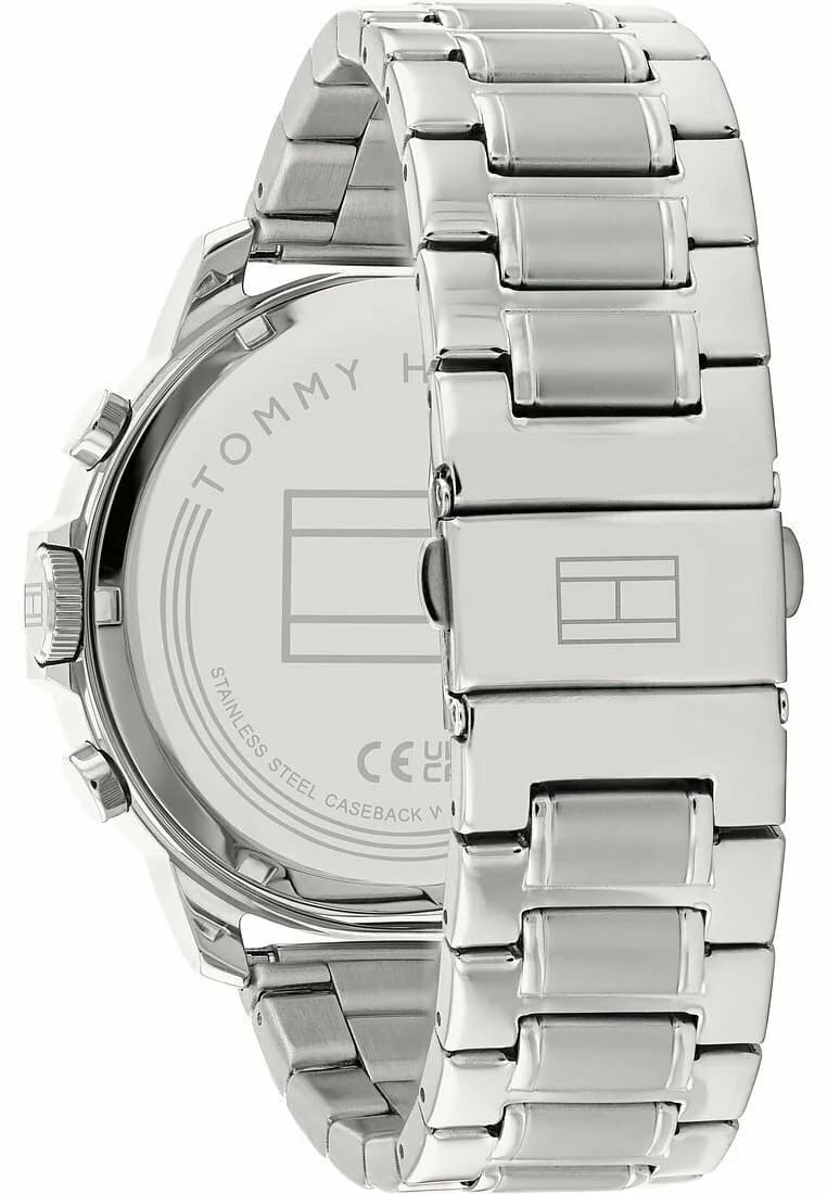 Gros plan sur le cadran bleu de la Tommy Hilfiger 1791293